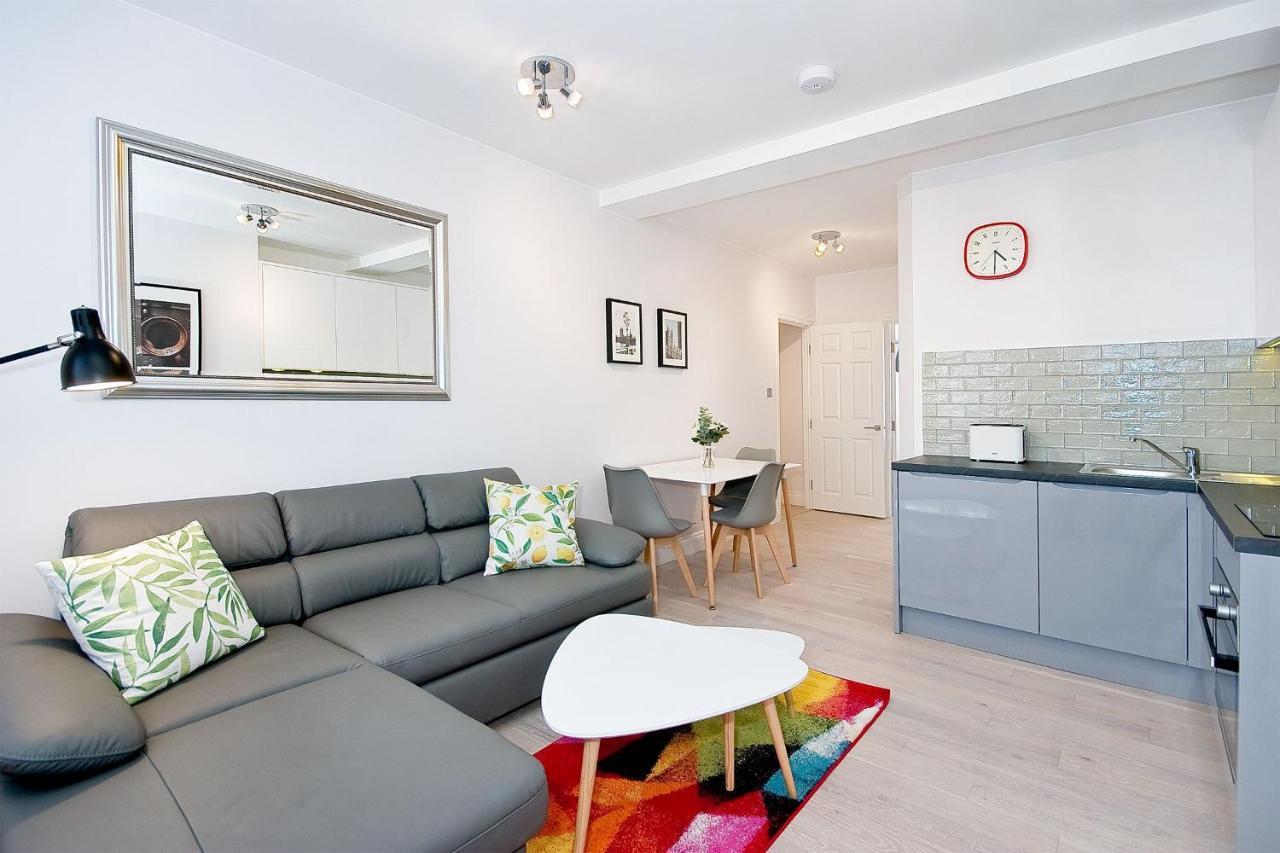 F4 Greek Street By City Living London Exterior photo